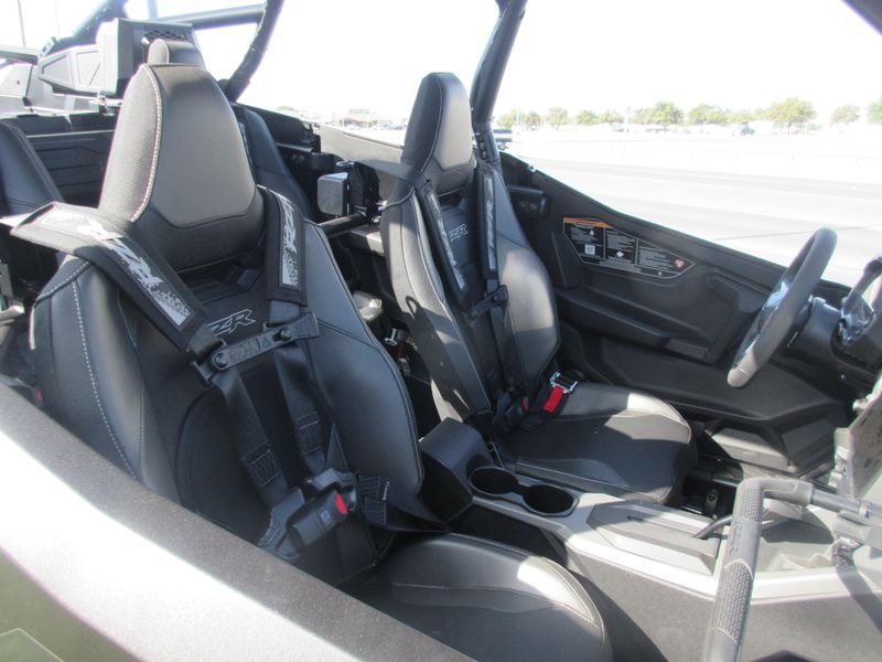 NEW 2026 POLARIS RZR PRO R 4 ULTIMATE DUNE EDITION Image 17
