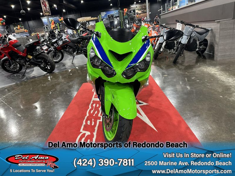 2024 Kawasaki ZX1400JRFNL-GN1  in a LIME GREEN/PEARL CRYSTAL WHITE/BLUE exterior color. Del Amo Motorsports of Redondo Beach (424) 304-1660 delamomotorsports.com 