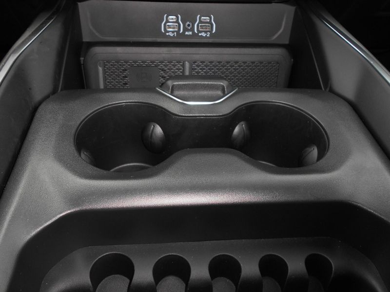 2025 RAM 1500 Big Horn Crew Cab 4x4 5