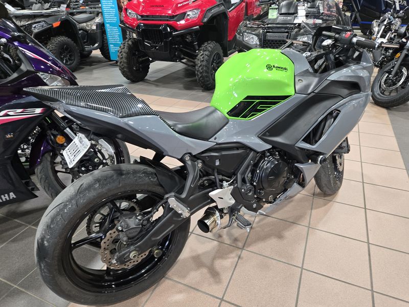 2023 Kawasaki NINJA 650 ABS KRT EDITON Image 5