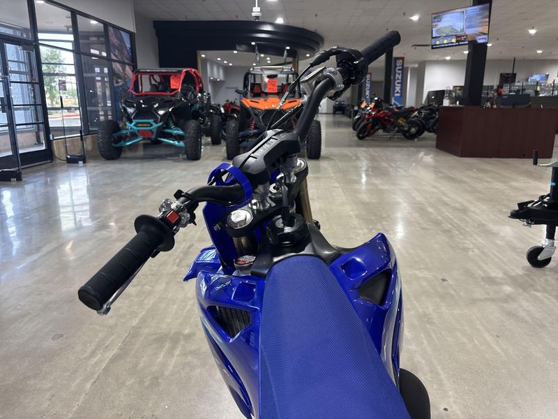 New 2027 Yamaha YZ85LW Image 13