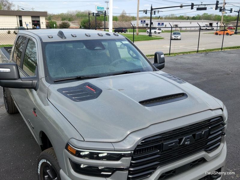 New 2026 RAM 3500 Laramie Crew Cab 4x4 6'4' Box
