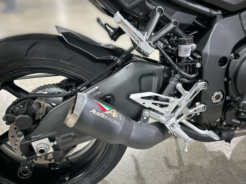 2019 Yamaha MT-10 Image 23