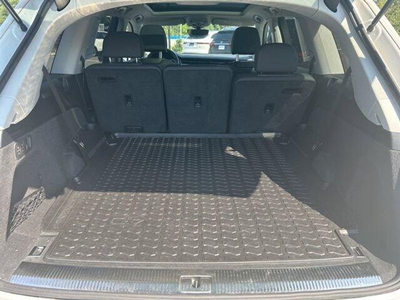 Used 2023 Audi Q7 Premium