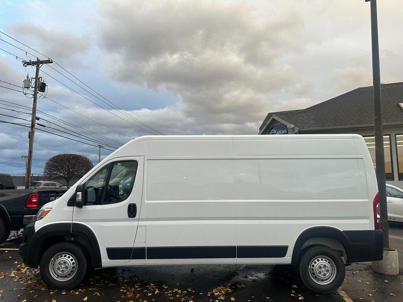 2026 Ram ProMaster 2500 photo 2