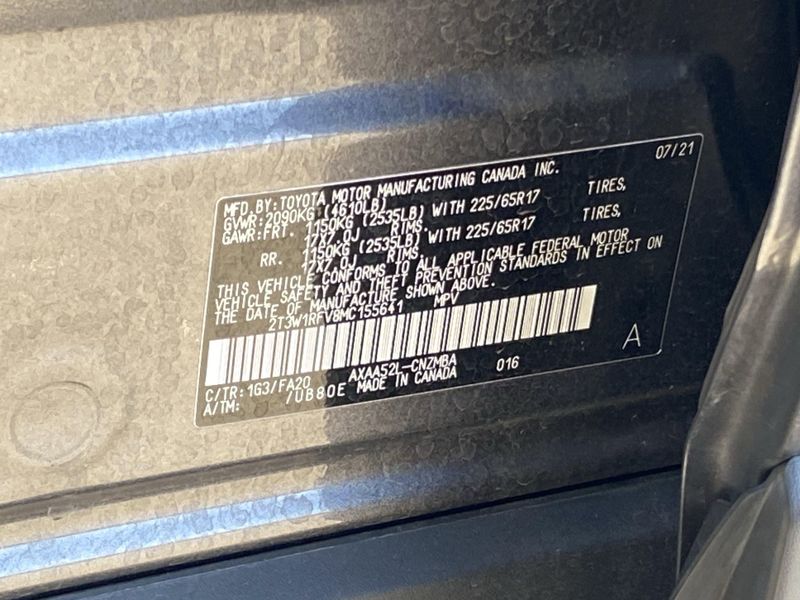 2021 Toyota RAV4 XLEImage 8