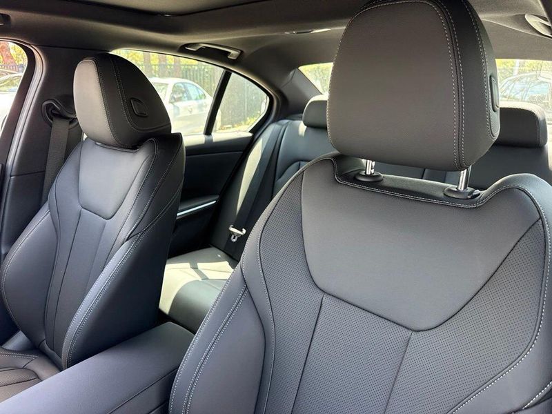 New 2026 BMW 3 Series 330iImage 19