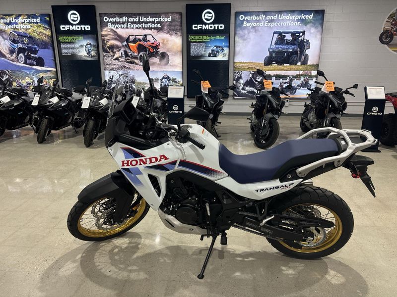 New 2026 Honda TRANSALP E-CLUTCH Image 12