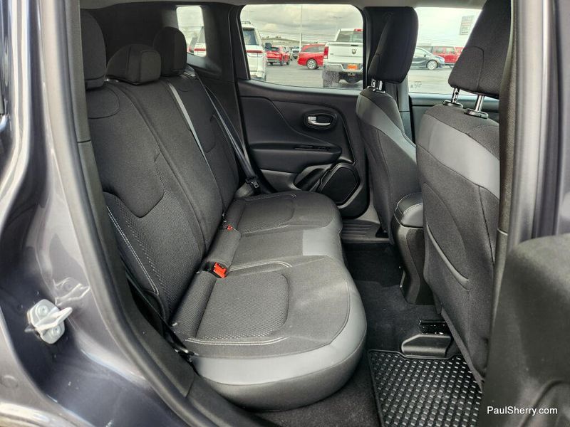 Used 2023 Jeep Renegade Latitude