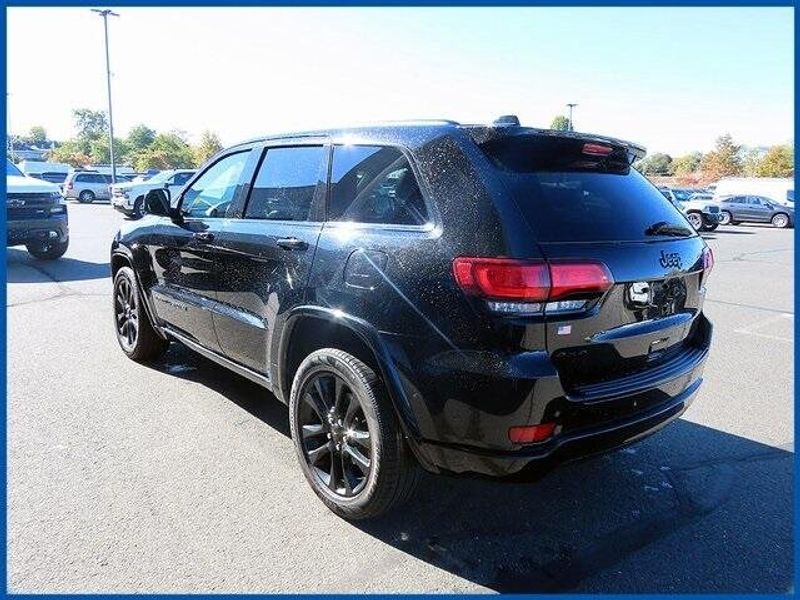 2018 Jeep Grand Cherokee AltitudeImage 5