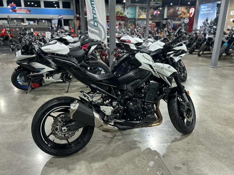Used 2022 Kawasaki Z900 ABS Image 3