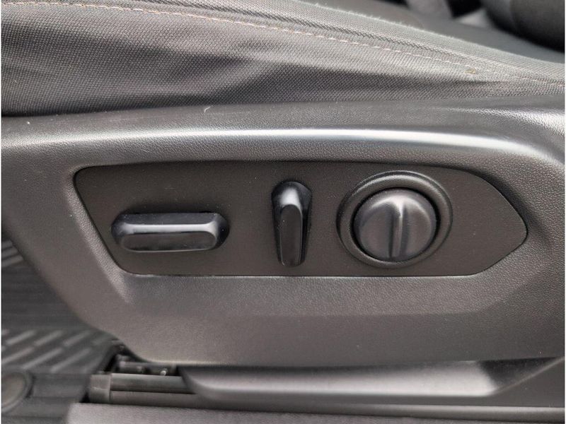 Used 2020 Chevrolet Silverado 1500 RSTImage 11