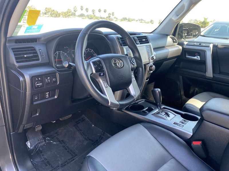 2021 Toyota 4Runner SR5 PremiumImage 16