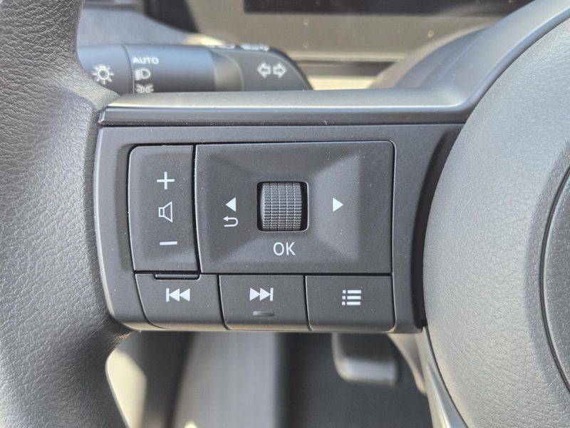 Used 2026 Nissan Kicks SV FWD