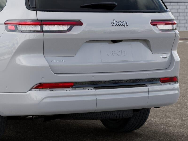 New 2026 Jeep Grand Cherokee L Summit 4x4Image 13