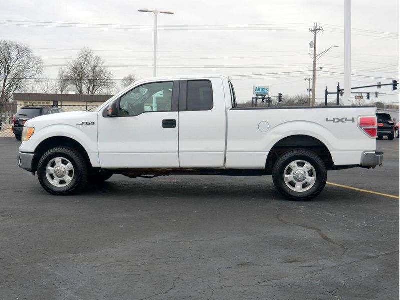 2010 Ford F-150 XLTImage 10