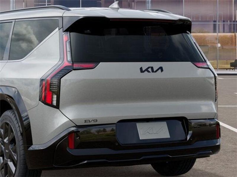 New 2026 Kia EV9 LandImage 13