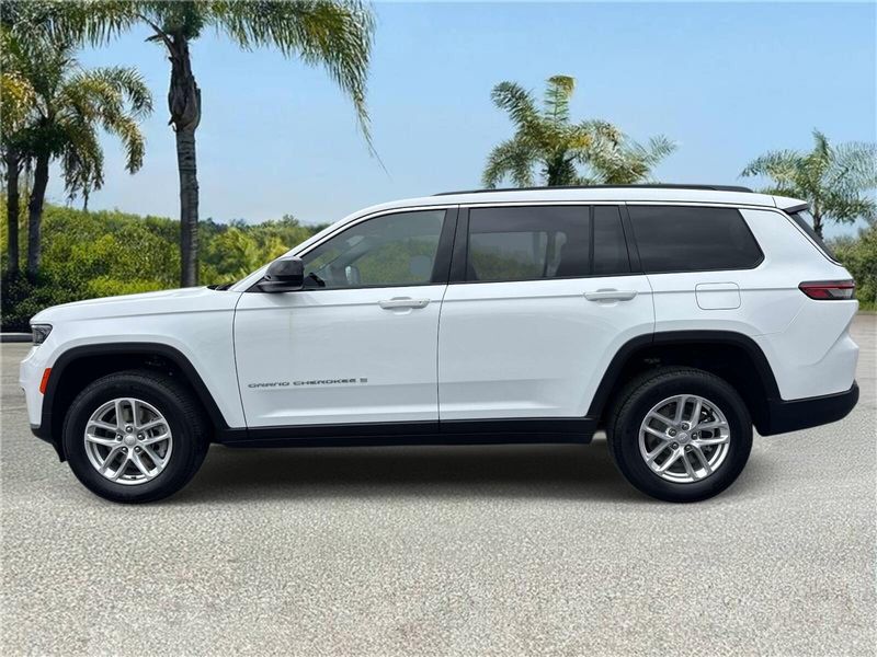 New 2026 Jeep Grand Cherokee L Laredo 4x2