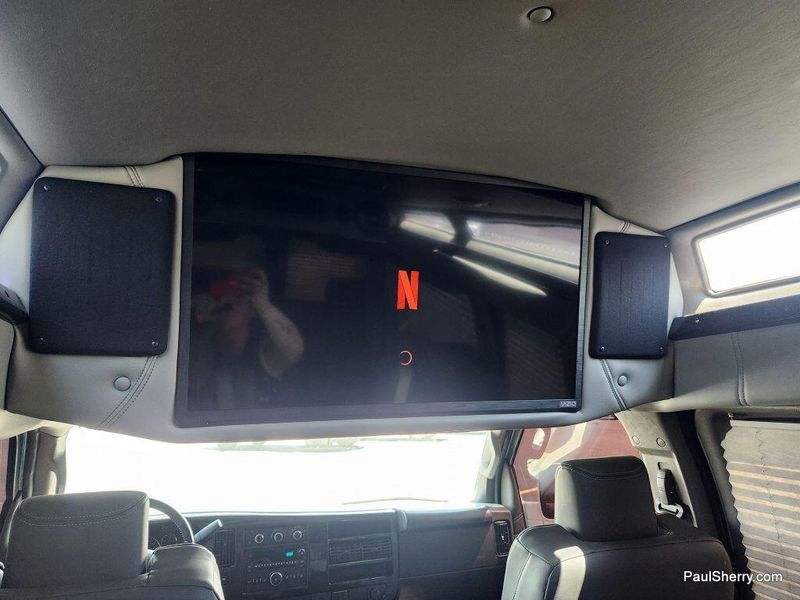 2022 GMC Savana Image 4