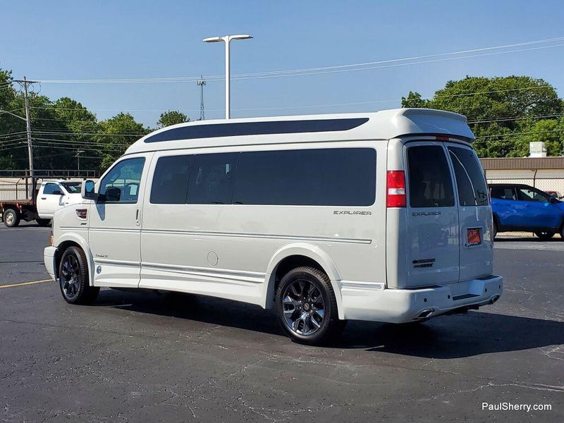 Used 2023 Chevrolet Express Cargo Image 14