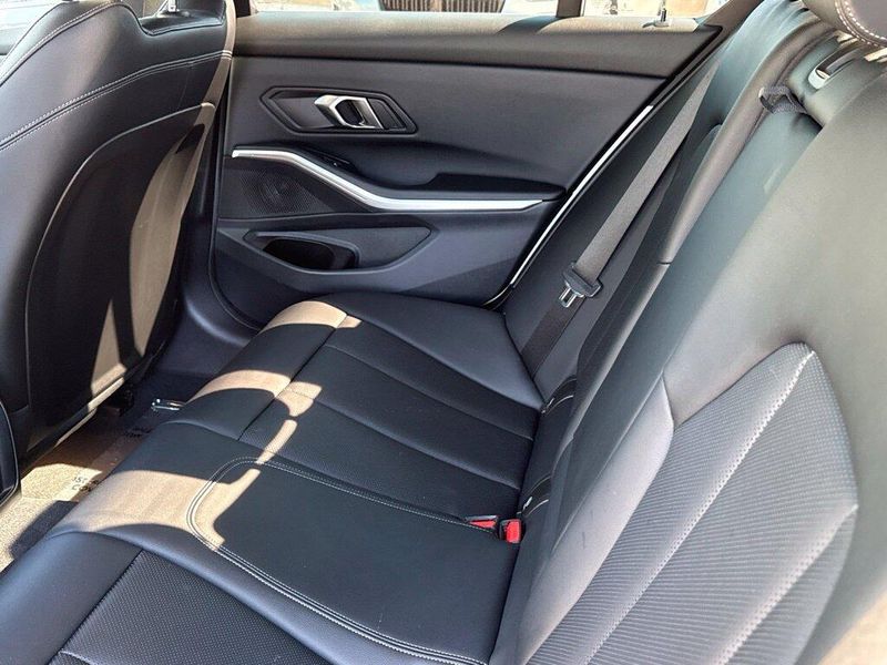 Used 2024 BMW 3 Series 330iImage 30