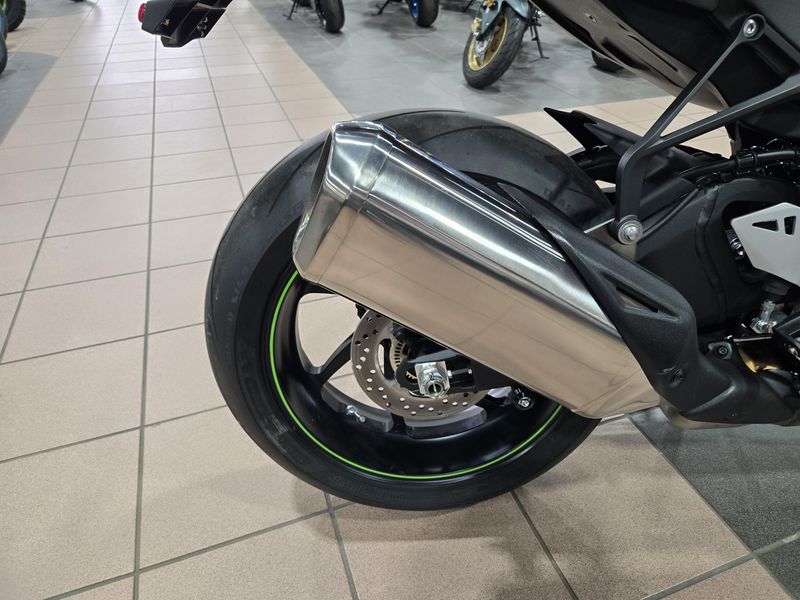 2025 Kawasaki NINJA ZX10RR ABS Image 23