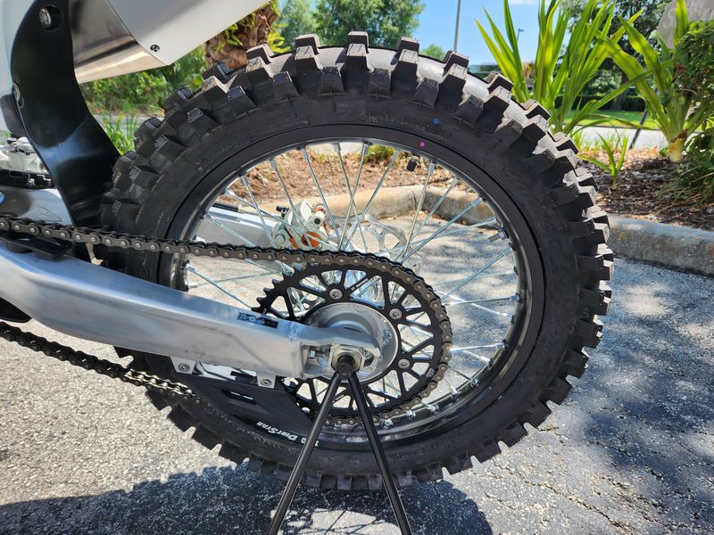 2025 Triumph TF250X 