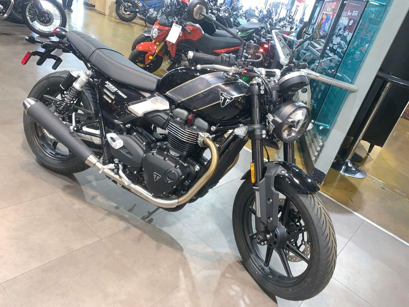 2025 Triumph SPEED TWIN 900 Image 24