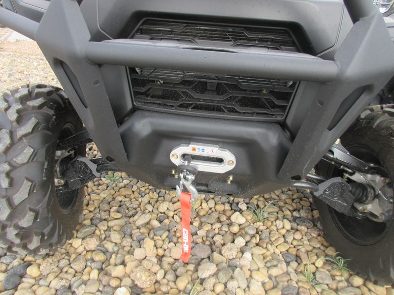 NEW 2026 CAN-AM DEFENDER 6X6 XT HD10 Image 4