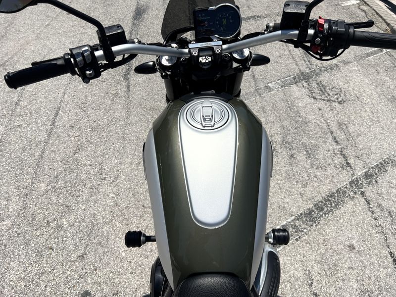 2023 Ducati Scrambler Icon 