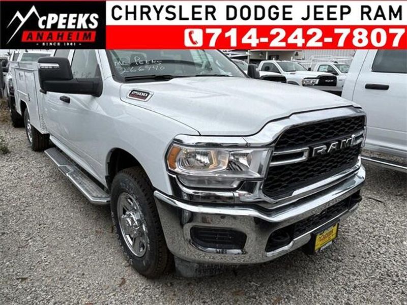 New 2023 RAM 2500 Tradesman Crew Cab 4x2 8