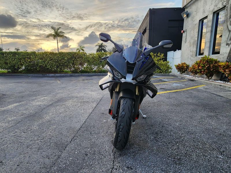 2026 BMW S 1000 RRImage 2