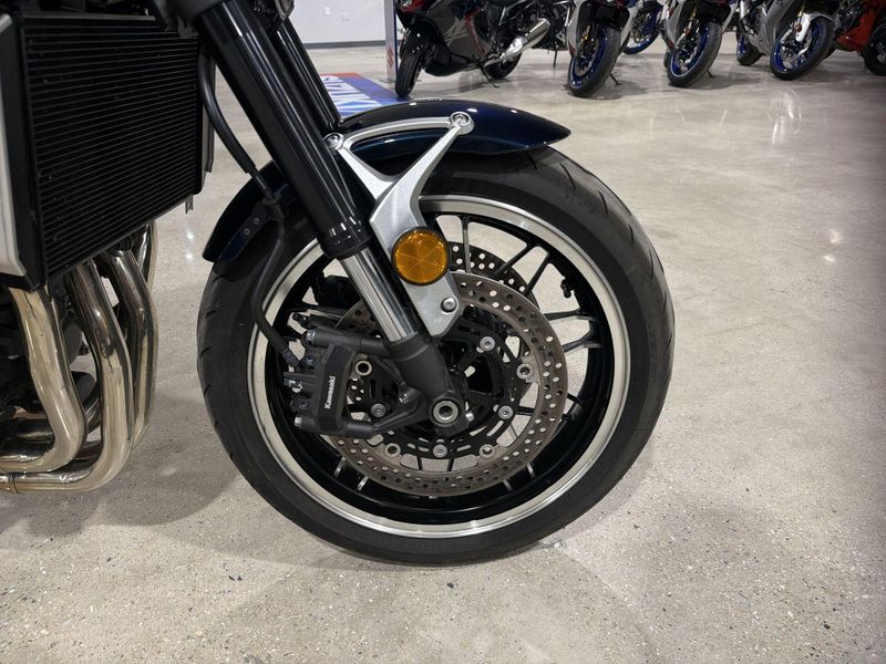 Used 2022 Kawasaki Z900RS ABS Image 19