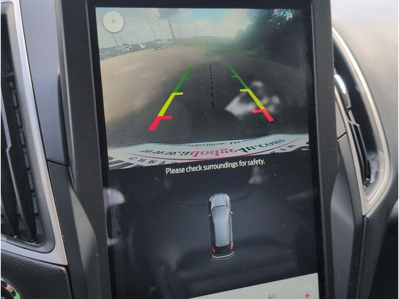 Used 2024 Ford Edge SELImage 15