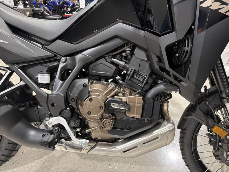 New 2026 Honda AFRICA TWIN DCT Image 20