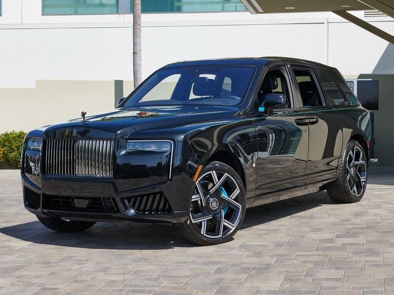 2025 Rolls-Royce Cullinan Image 1