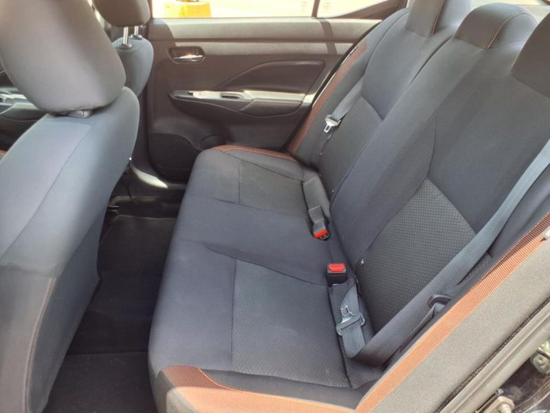 2021 Nissan Versa SR photo 17