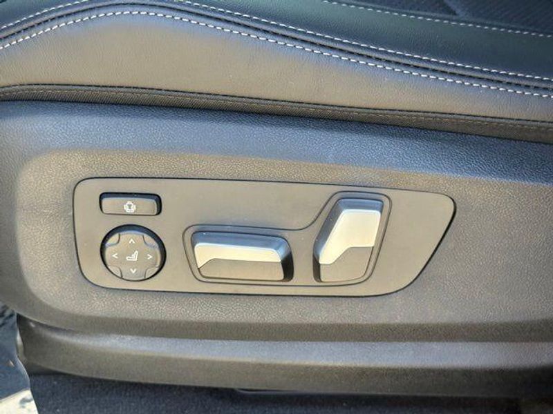 New 2026 BMW X5 sDrive40iImage 18