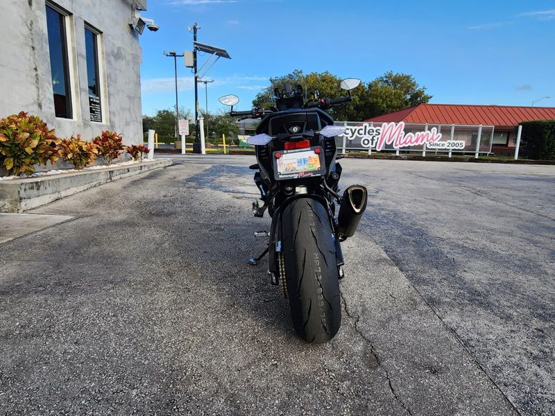 2026 BMW M 1000 XRImage 8