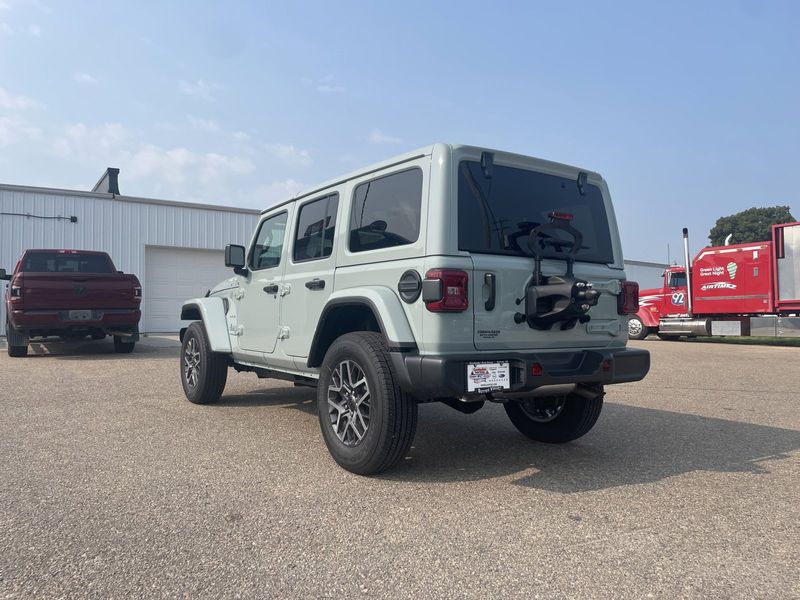 2024 Jeep Wrangler 4-door SaharaImage 6