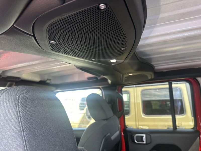 New 2025 Jeep Gladiator Rubicon 4x4Image 19