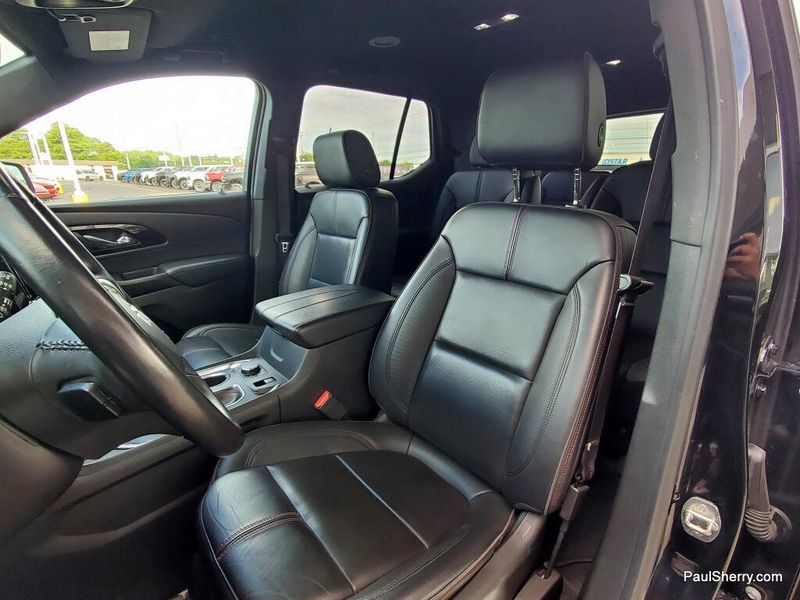 Used 2022 Chevrolet Traverse RS