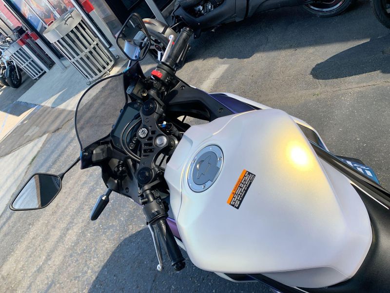 New 2025 Yamaha YZF-R3 ABS Image 23