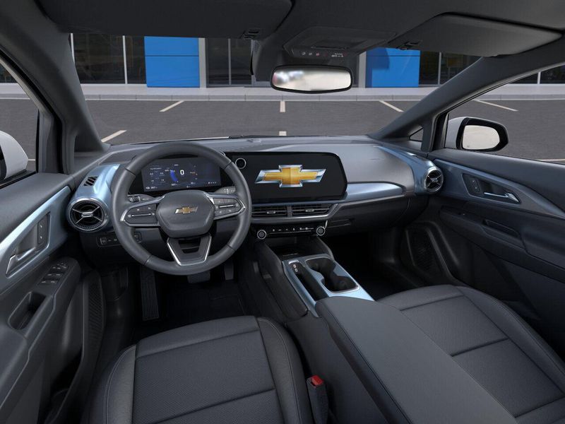 2025 Chevrolet Equinox EV LT2 w/PDEImage 15