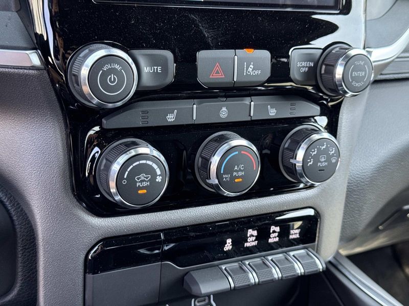 New 2026 RAM 1500 Big Horn Crew Cab 4x4 5'7' Box
