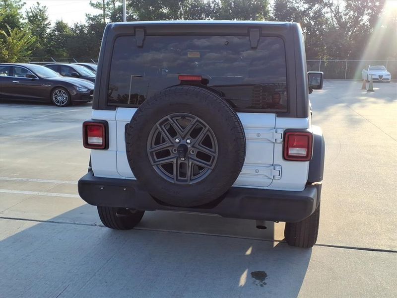 Used 2024 Jeep Wrangler Sport SImage 12