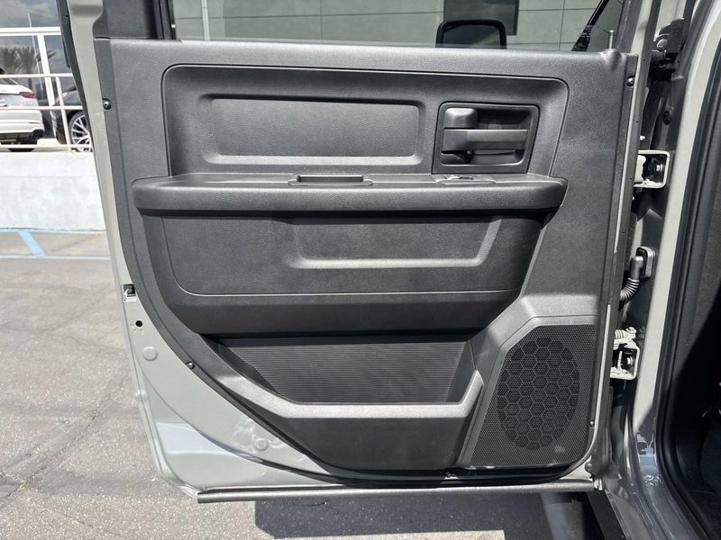 New 2026 RAM 3500 Tradesman Crew Cab 4x4 8' Box