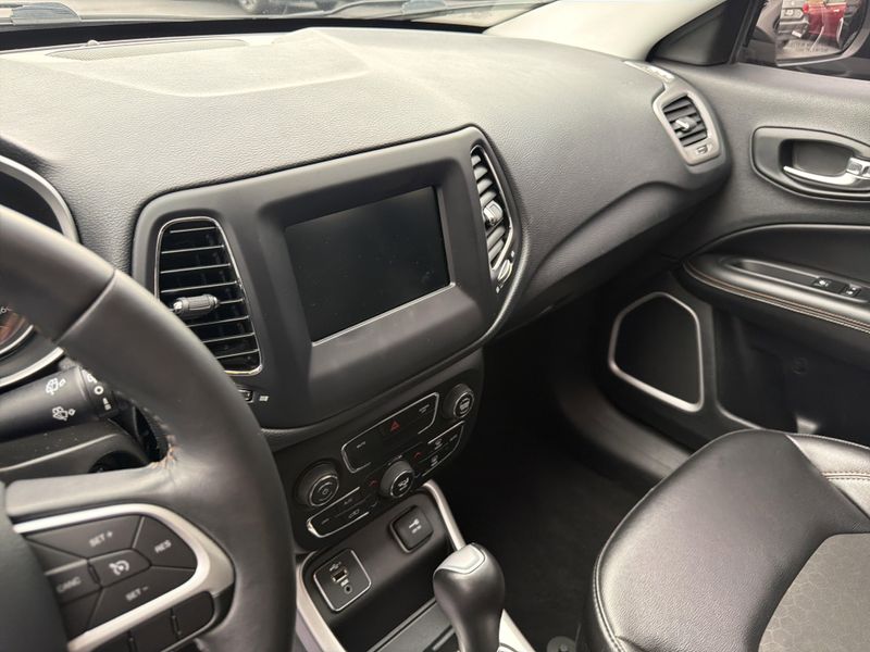 Used 2020 Jeep Compass LatitudeImage 25