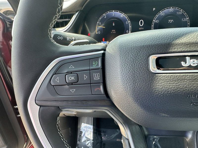 2024 Jeep Grand Cherokee L Altitude XImage 15