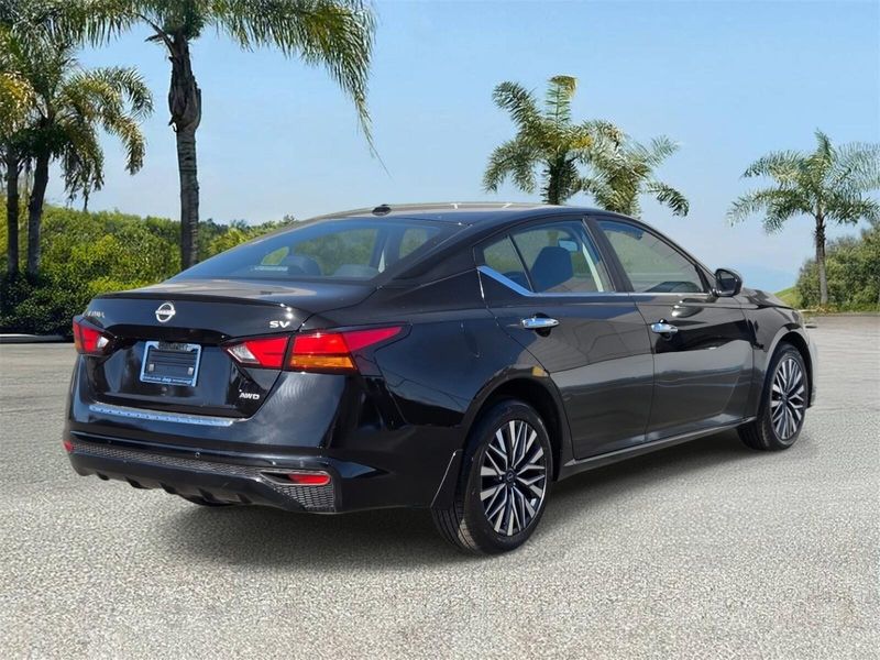 Used 2023 Nissan Altima 2.5 SV